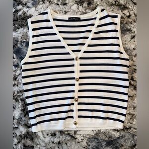 New with out tags! Striped Button-Up Vest
